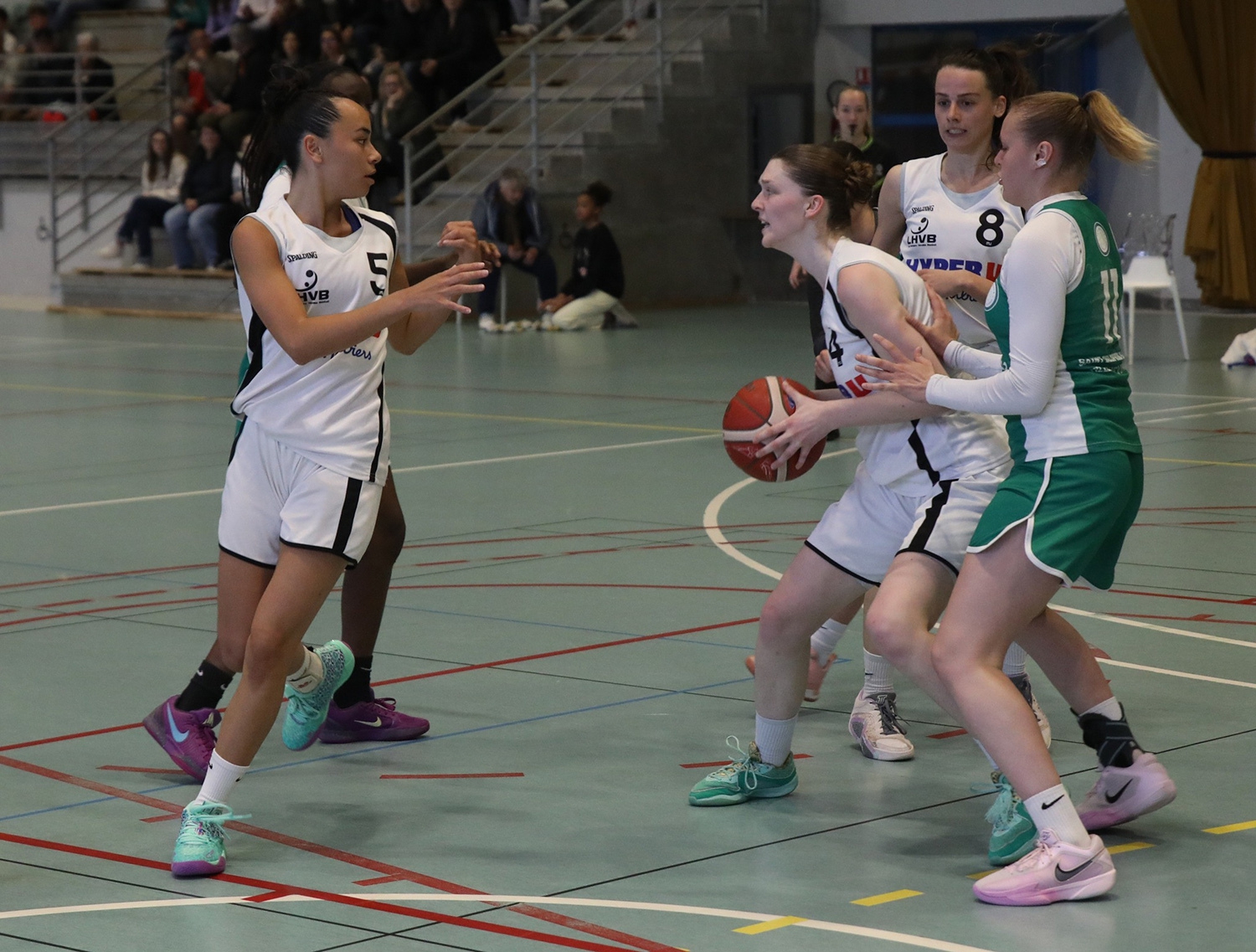 basket bg
