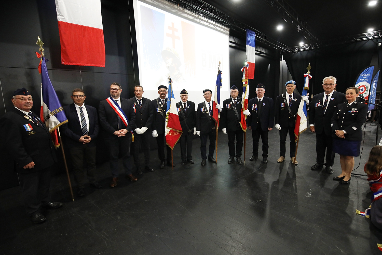 Cérémonies du 8 mai (202) big