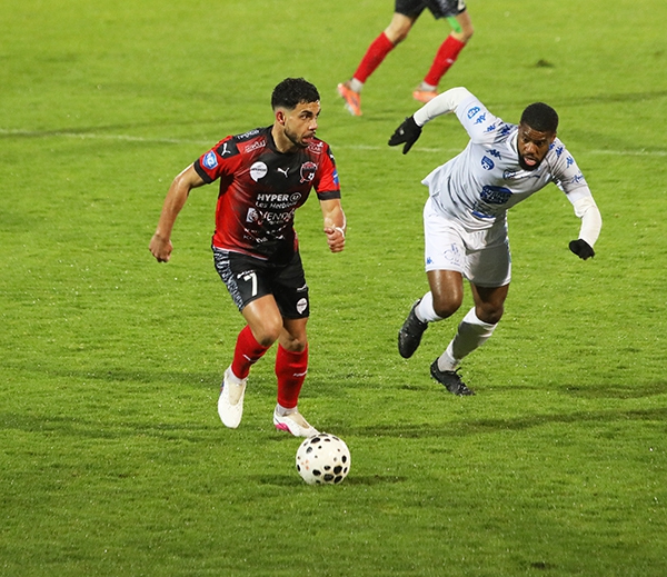 Foot N2 VHF Chauray 3-1 article