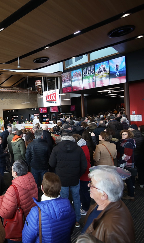 foule cinéma Grand Lux (10) copie
