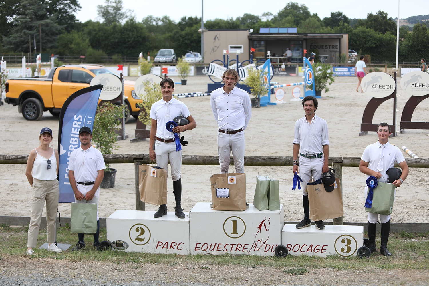 Grand Prix Equestre  big