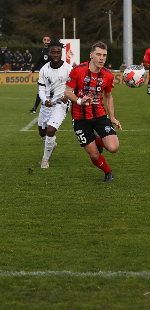 VHF-Angers sco une