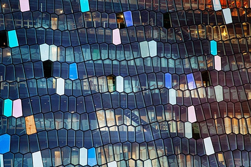 Vitrail - Olafur Eliasson et Henning Larsen Architects, Façade du Harpa Reykjavik Concert Hall and Conference Centre copie